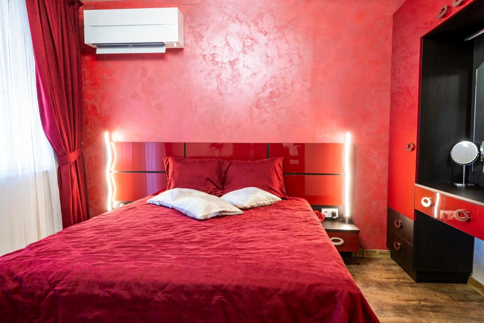 Luxe Apartment Grand Monastery In بامبوروفو المظهر الخارجي الصورة