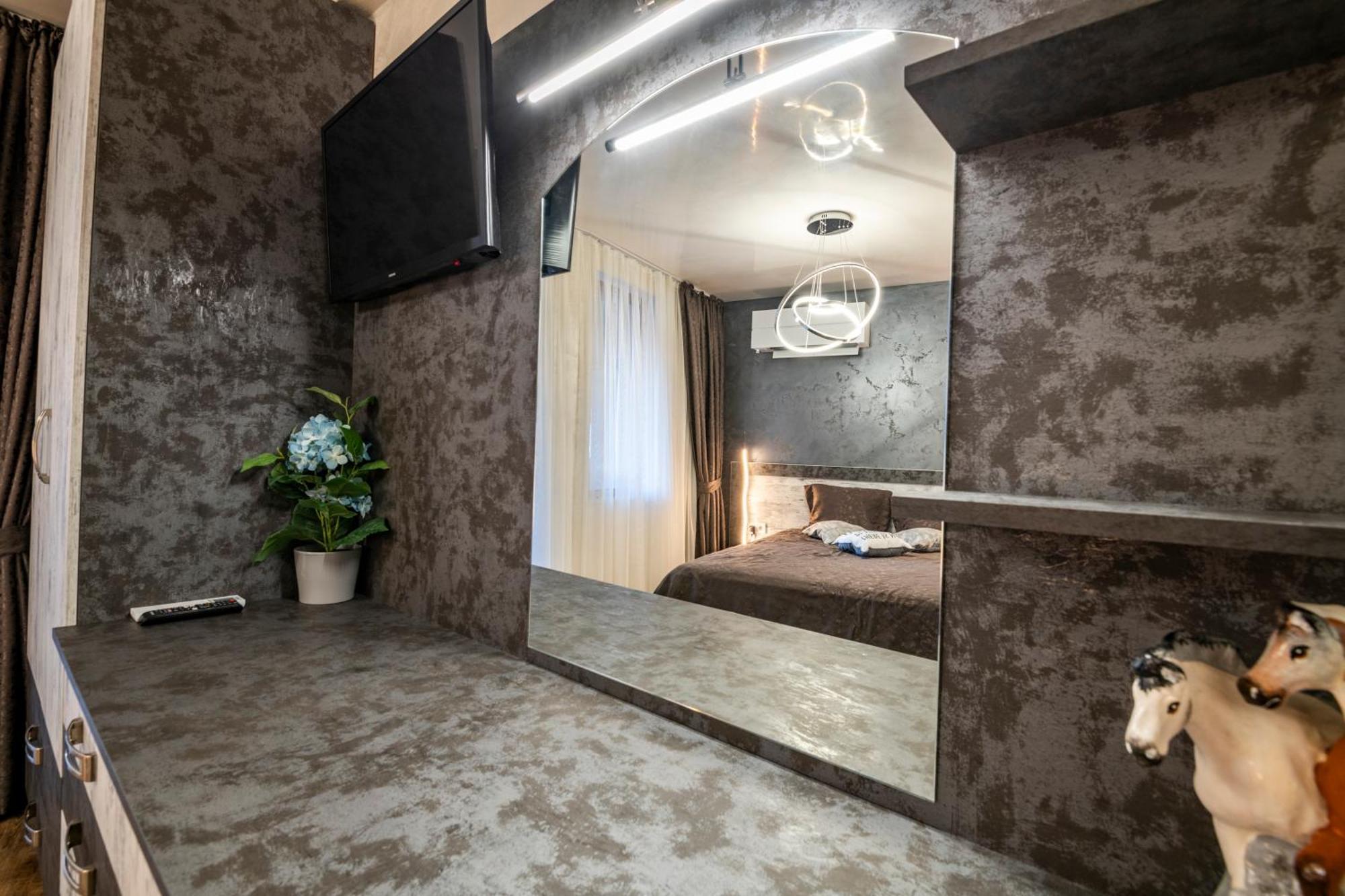 Luxe Apartment Grand Monastery In بامبوروفو المظهر الخارجي الصورة